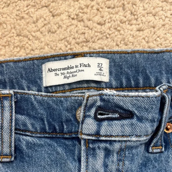 Abercrombie & Fitch Straight-Leg Jeans in Medium Blue Wash - Picture 4 of 8